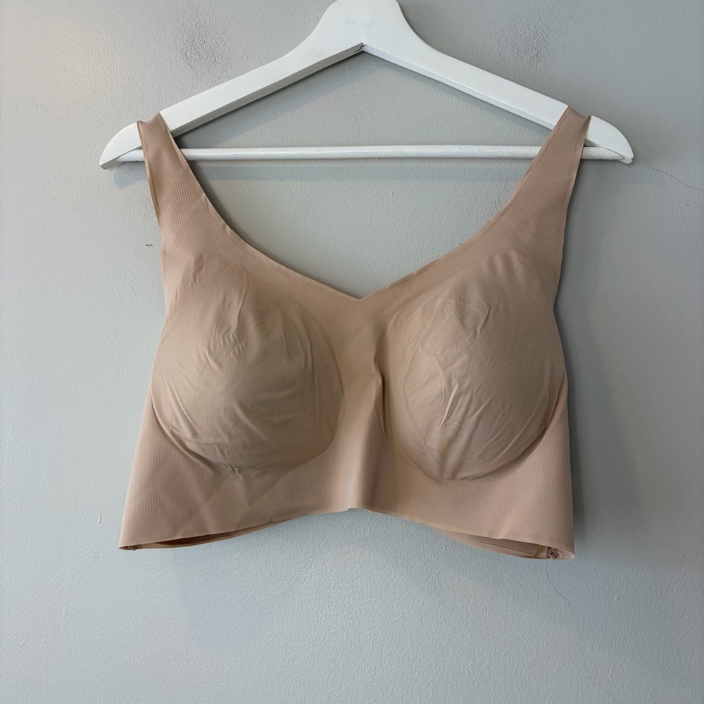 Bali‎ Comfort Revolution Easylite Back Close Wireless Bra Cream XL
